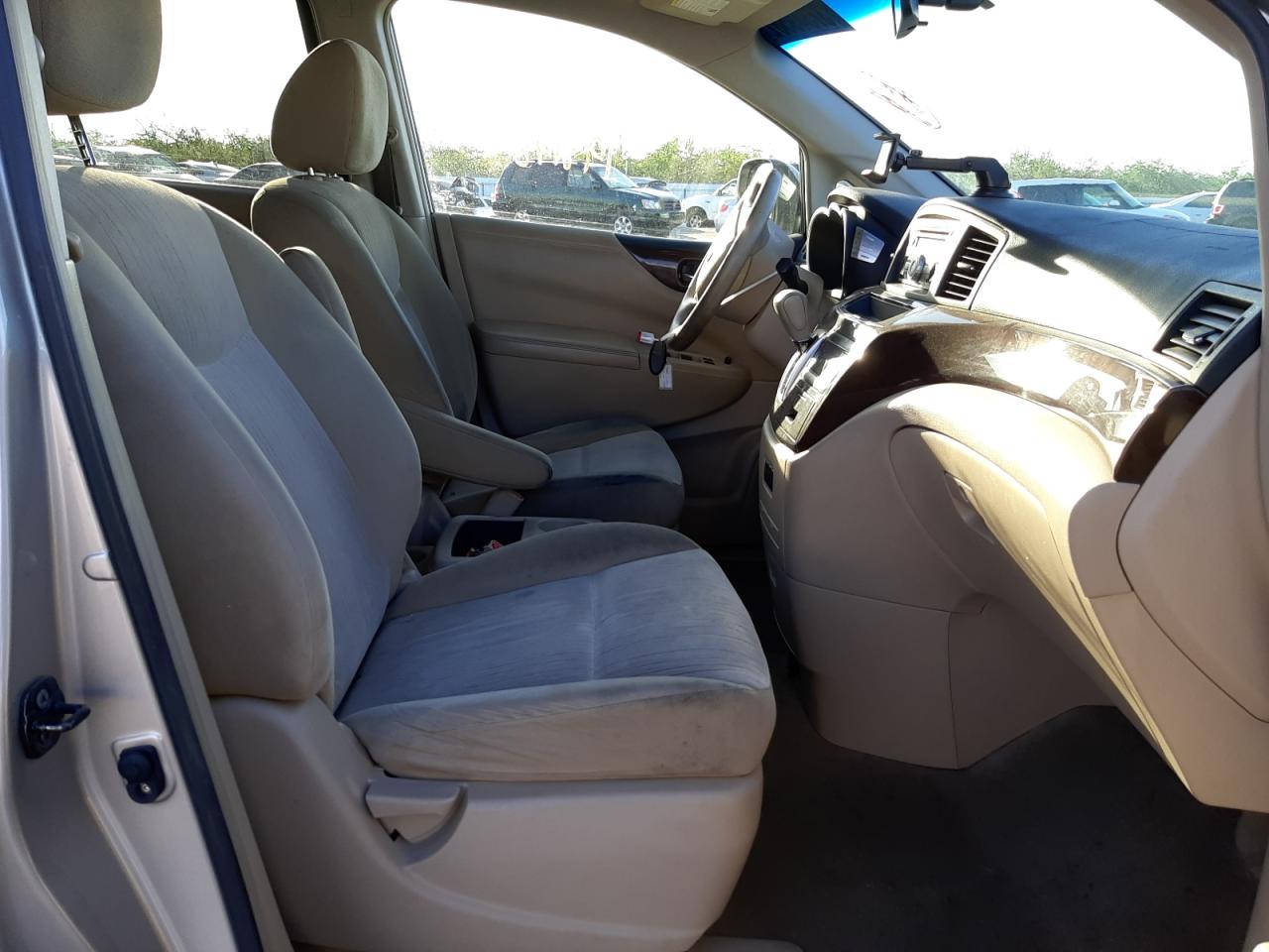 Photo 5 from auction – 2012 NISSAN QUEST S with VIN JN8AE2KP5C9037061