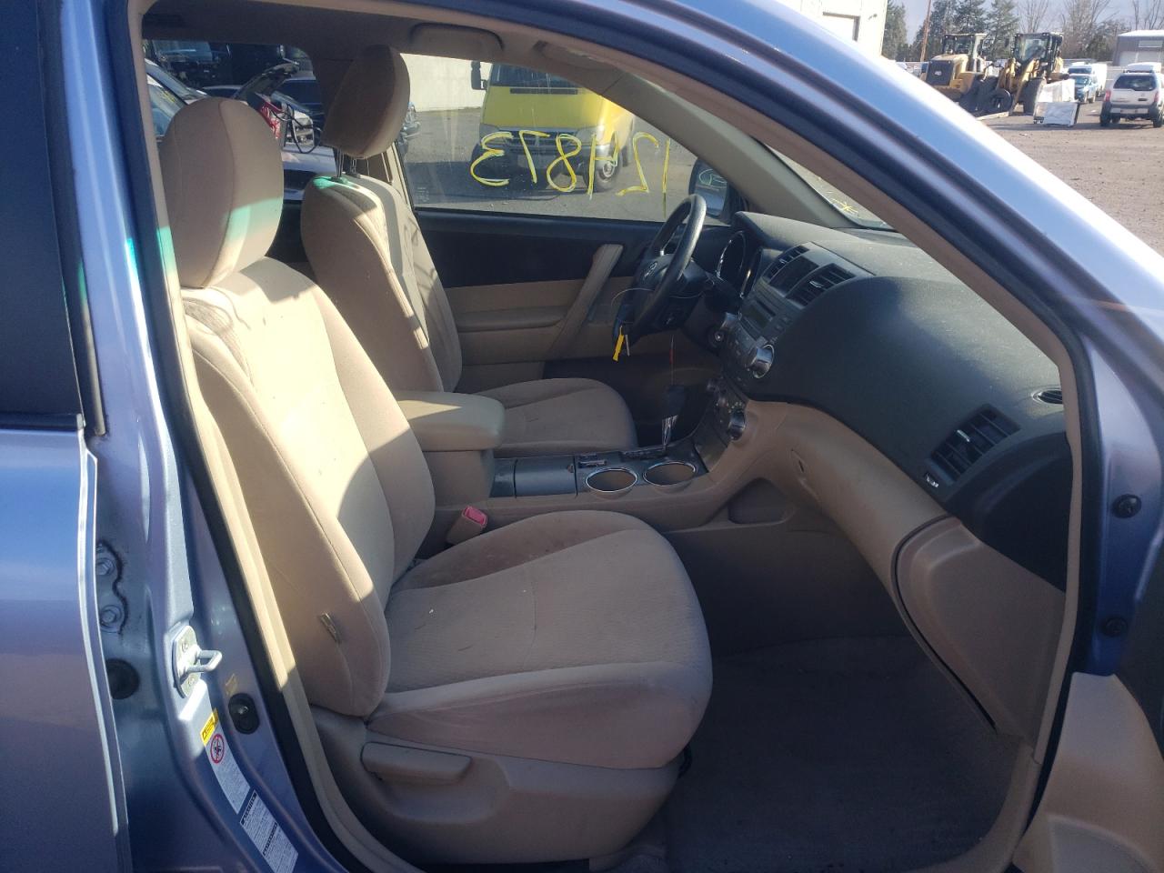 Photo 5 from auction – 2009 TOYOTA HIGHLANDER with VIN JTEES41A092131876