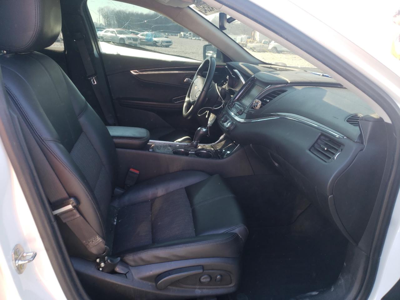 Photo 5 from auction – 2016 CHEVROLET IMPALA LT with VIN 2G1115S37G9164540