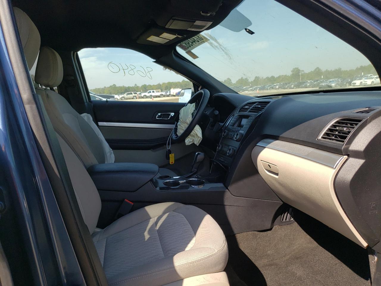 Photo 5 from auction – 2018 FORD EXPLORER with VIN 1FM5K7BH7JGA64147