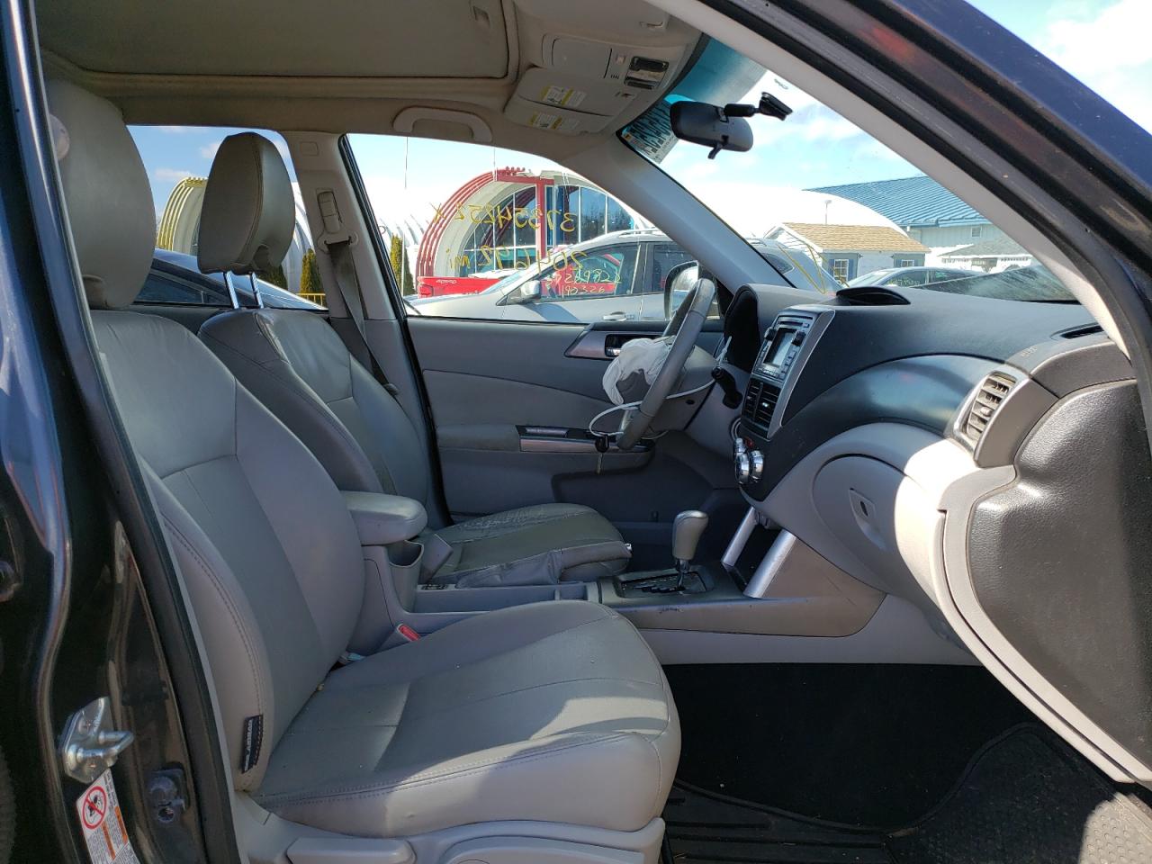 Photo 5 from auction – 2012 SUBARU FORESTER L with VIN JF2SHAEC9CH406330