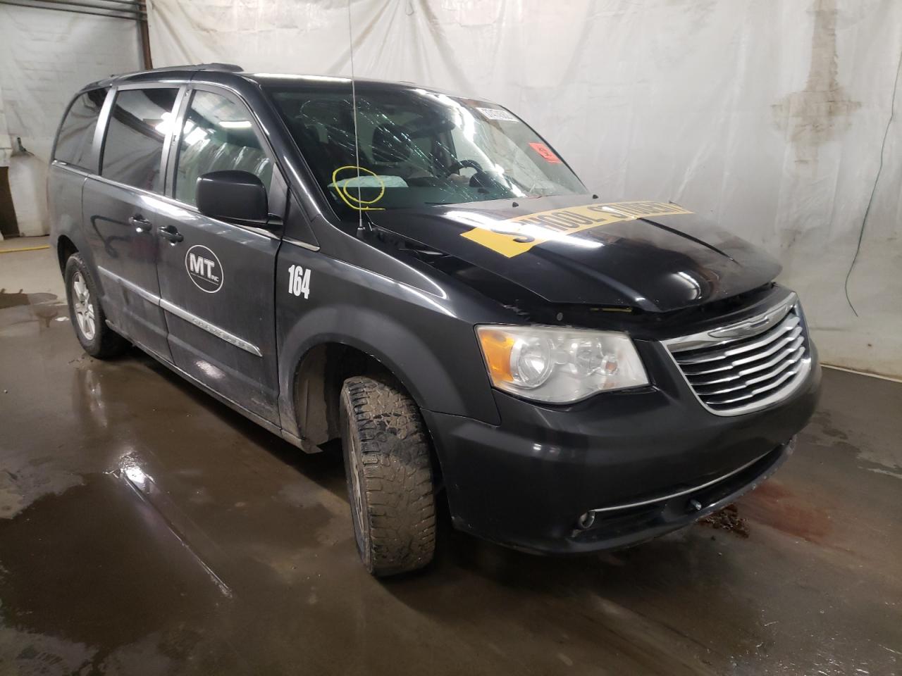CHRYSLER TOWN & COU 2012 with VIN 2C4RC1BG9CR286388 - Photo from auction