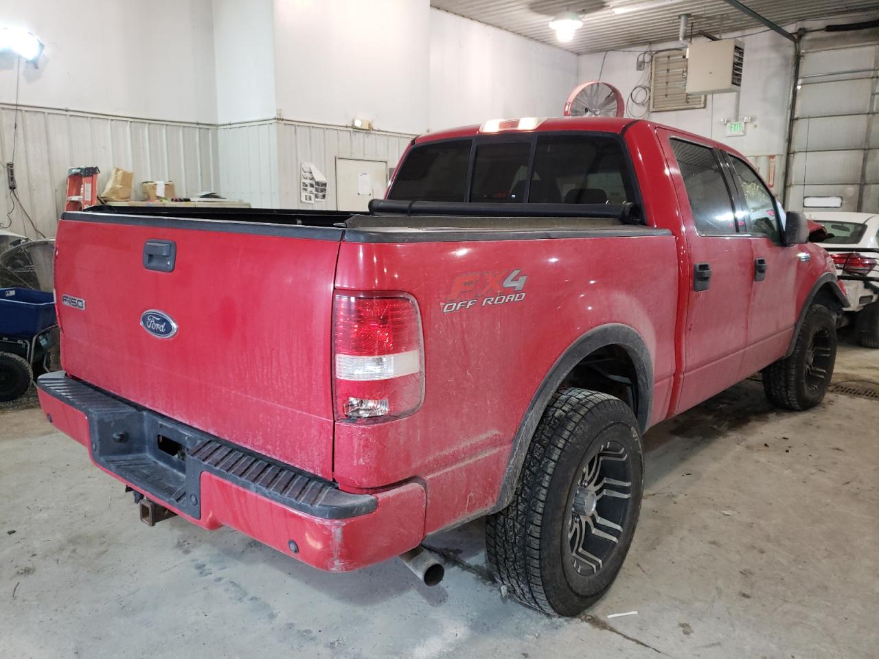 Photo 4 from auction – 2004 FORD F150 SUPER with VIN 1FTPW14574KA06381