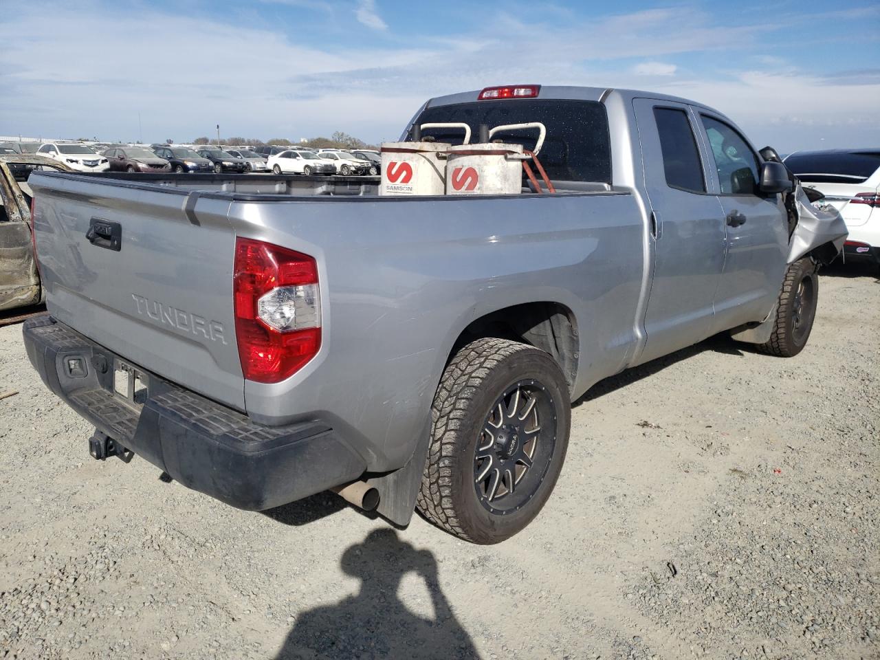 Photo 4 from auction – 2014 TOYOTA TUNDRA DOU with VIN 5TFRM5F10EX075238
