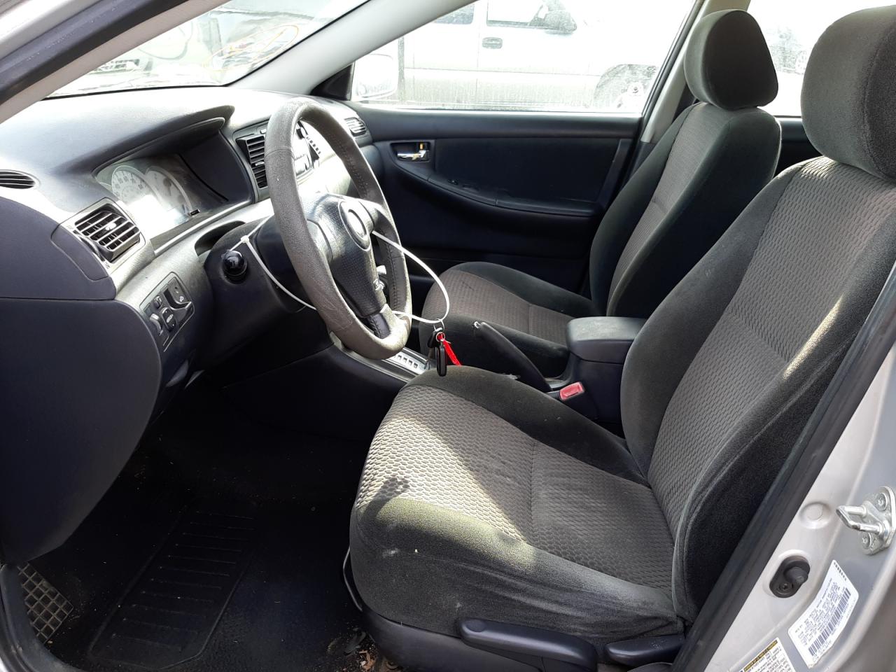 Photo 5 from auction – 2005 TOYOTA COROLLA CE with VIN 1NXBR32E95Z385580
