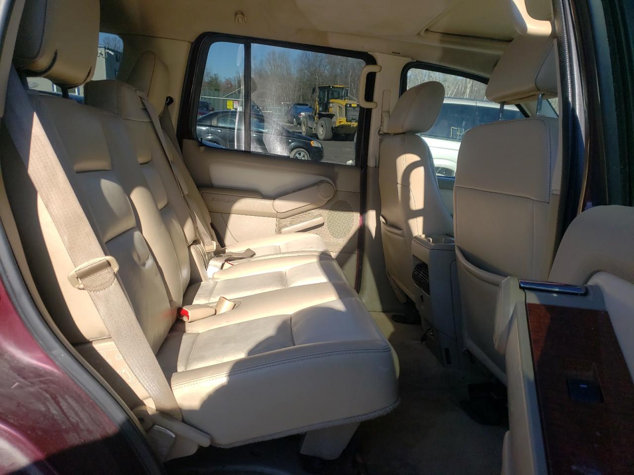 Photo 6 from auction – 2008 FORD EXPLORER E with VIN 1FMEU74EX8UA68931