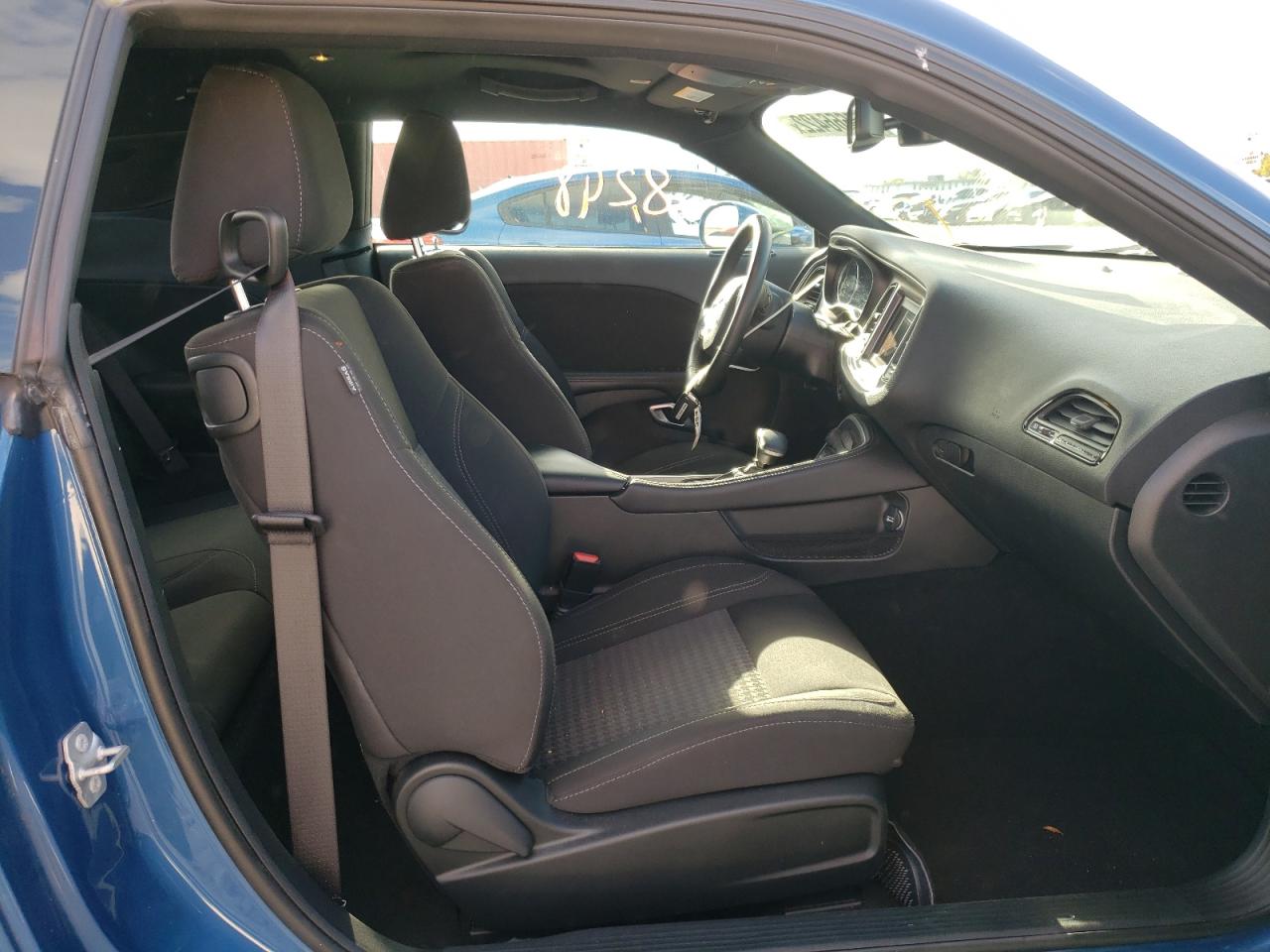 Photo 5 from auction – 2021 DODGE CHALLENGER with VIN 2C3CDZAG5MH514434
