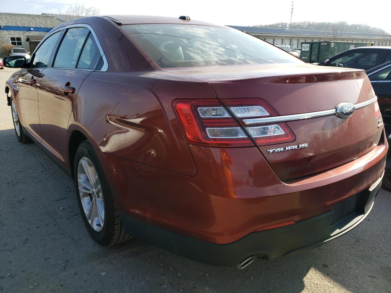 Photo 3 from auction – 2014 FORD TAURUS SEL with VIN 1FAHP2E80EG159386
