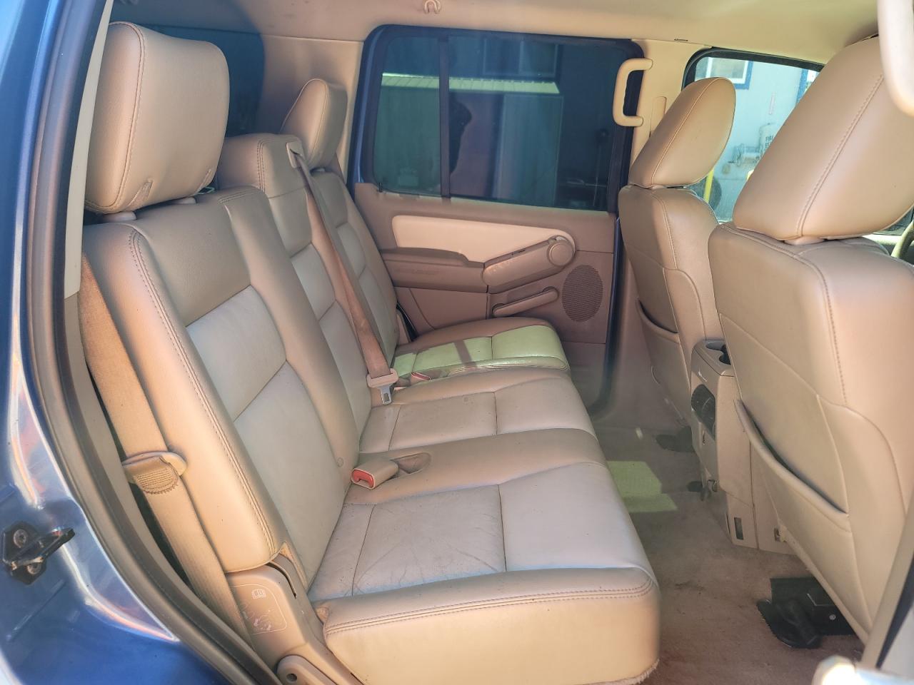 Photo 6 from auction – 2009 FORD EXPLORER E with VIN 1FMEU74E69UA37905