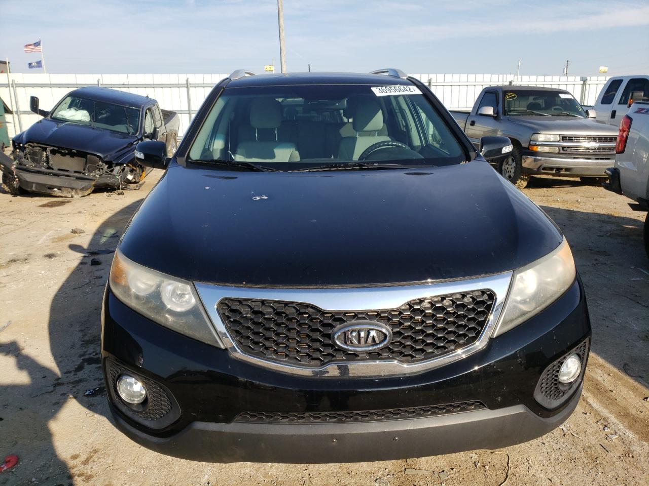 Photo 9 from auction – 2011 KIA SORENTO BA with VIN 5XYKT4A11BG168032