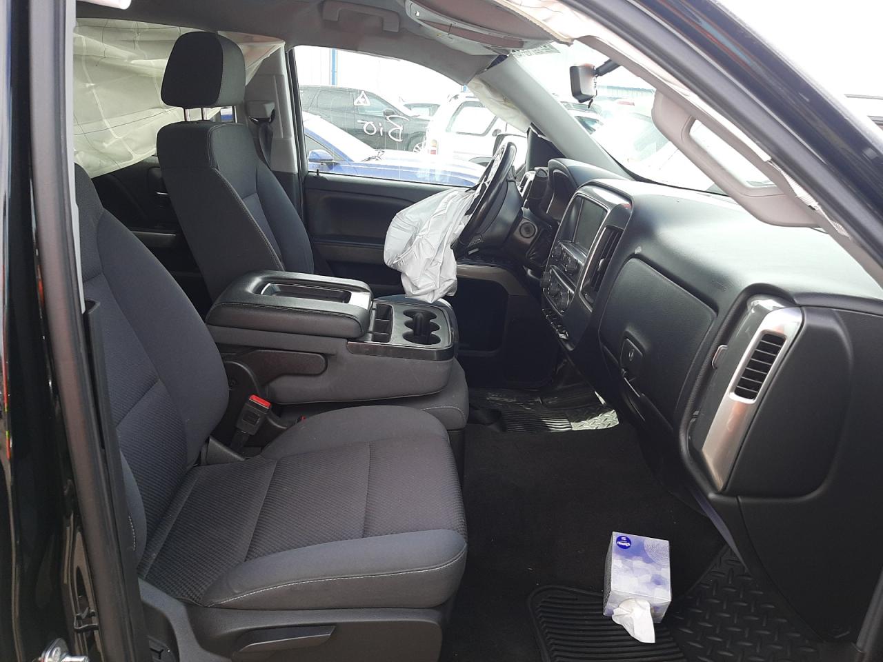 Photo 5 from auction – 2018 CHEVROLET SILVERADO with VIN 3GCPCREC0JG464531