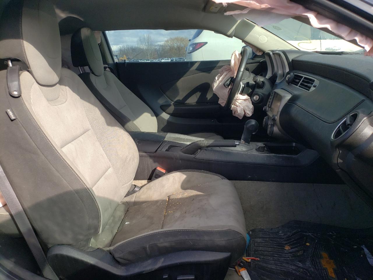 Photo 5 from auction – 2014 CHEVROLET CAMARO LT with VIN 2G1FB1E35E9221550