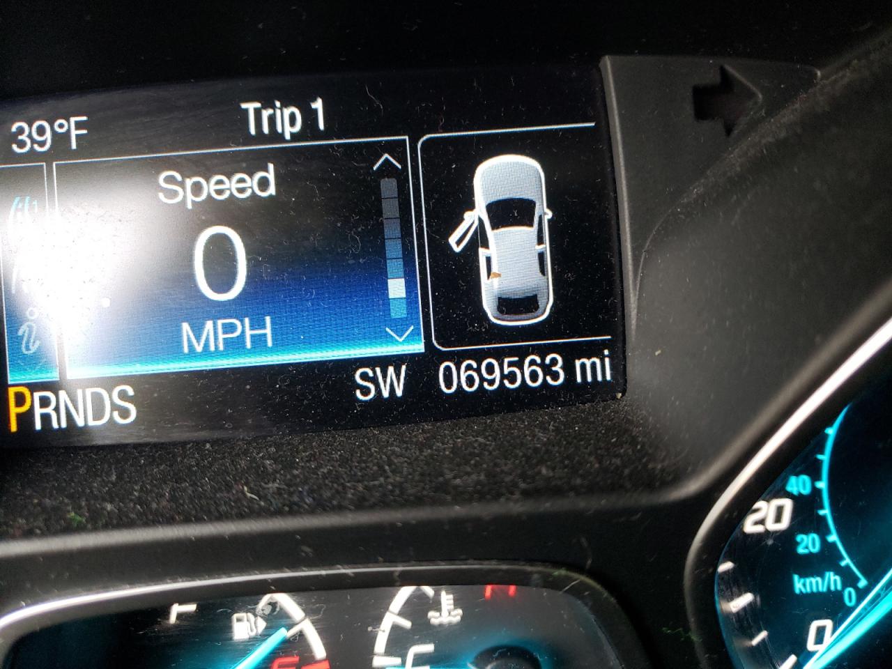 Photo 8 from auction – 2016 FORD ESCAPE SE with VIN 1FMCU9GX7GUA58839