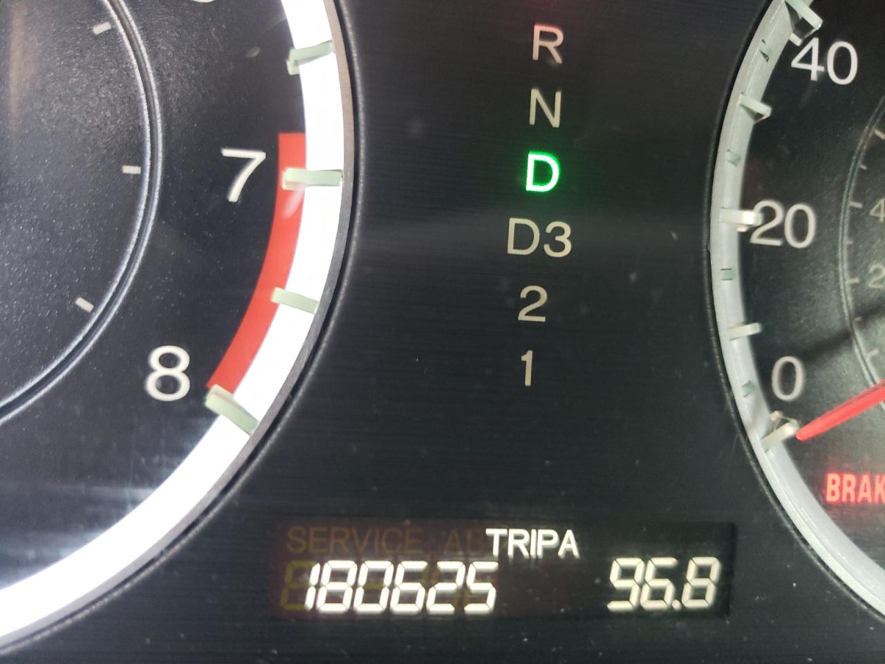 Photo 8 from auction – 2011 HONDA ACCORD LXP with VIN 1HGCP2F48BA092164