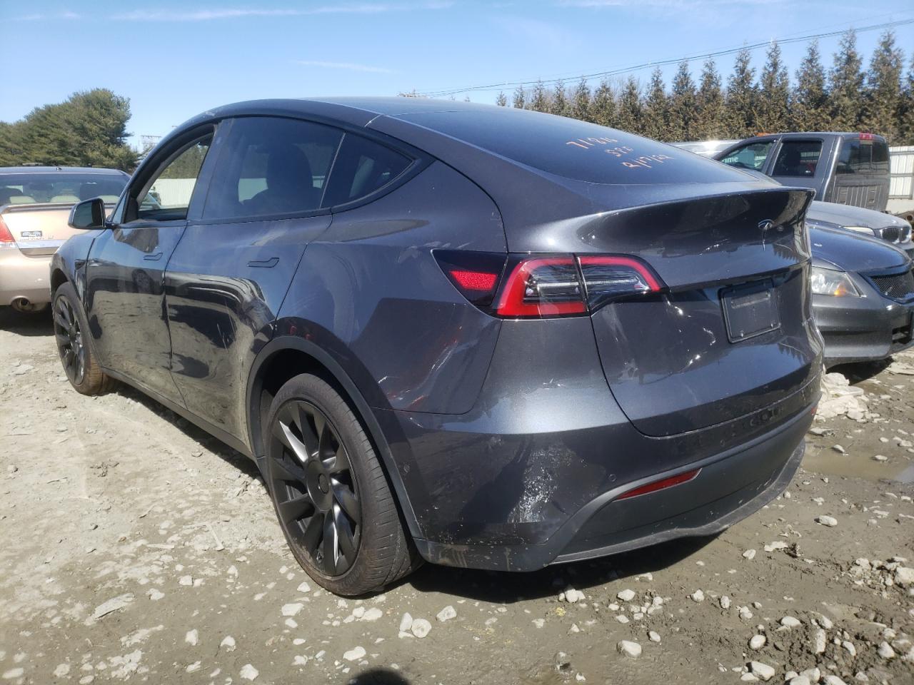 Photo 3 from auction – 2021 TESLA MODEL Y with VIN 5YJYGDEE7MF254239
