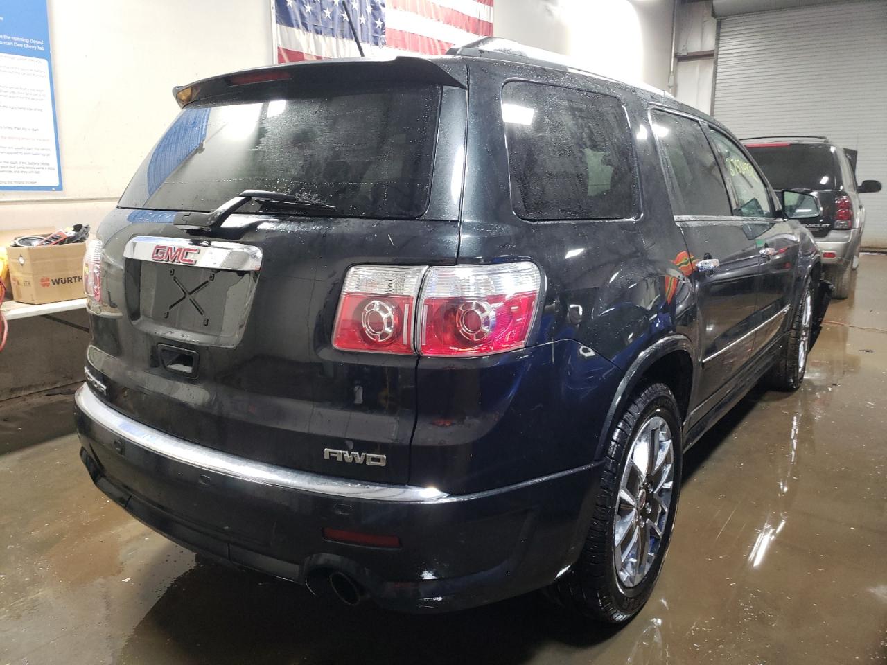 Photo 4 from auction – 2011 GMC ACADIA DEN with VIN 1GKKVTED1BJ390261