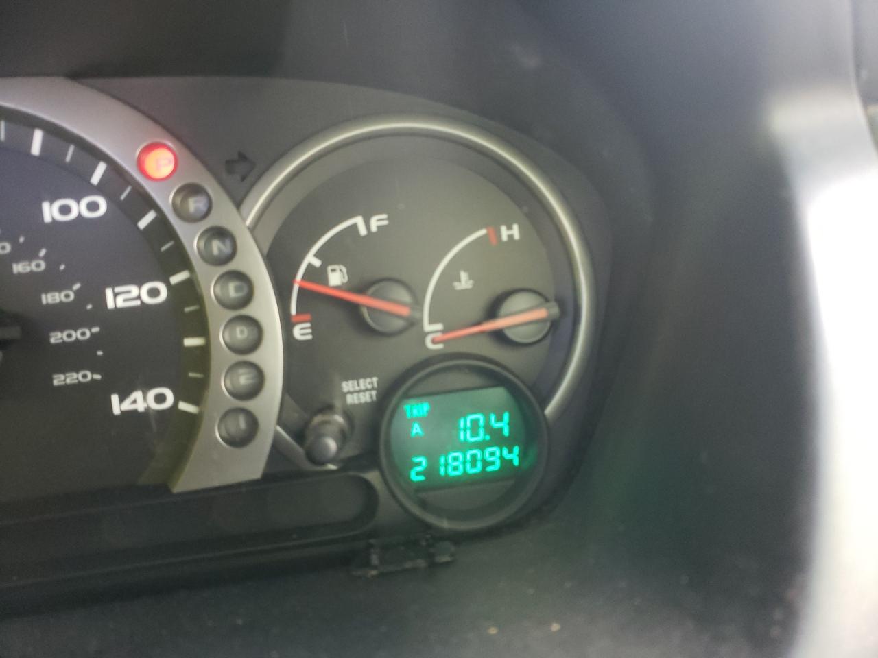 Foto 8 de la subasta – 2005 HONDA PILOT EX con VIN 5FNYF18455B002351