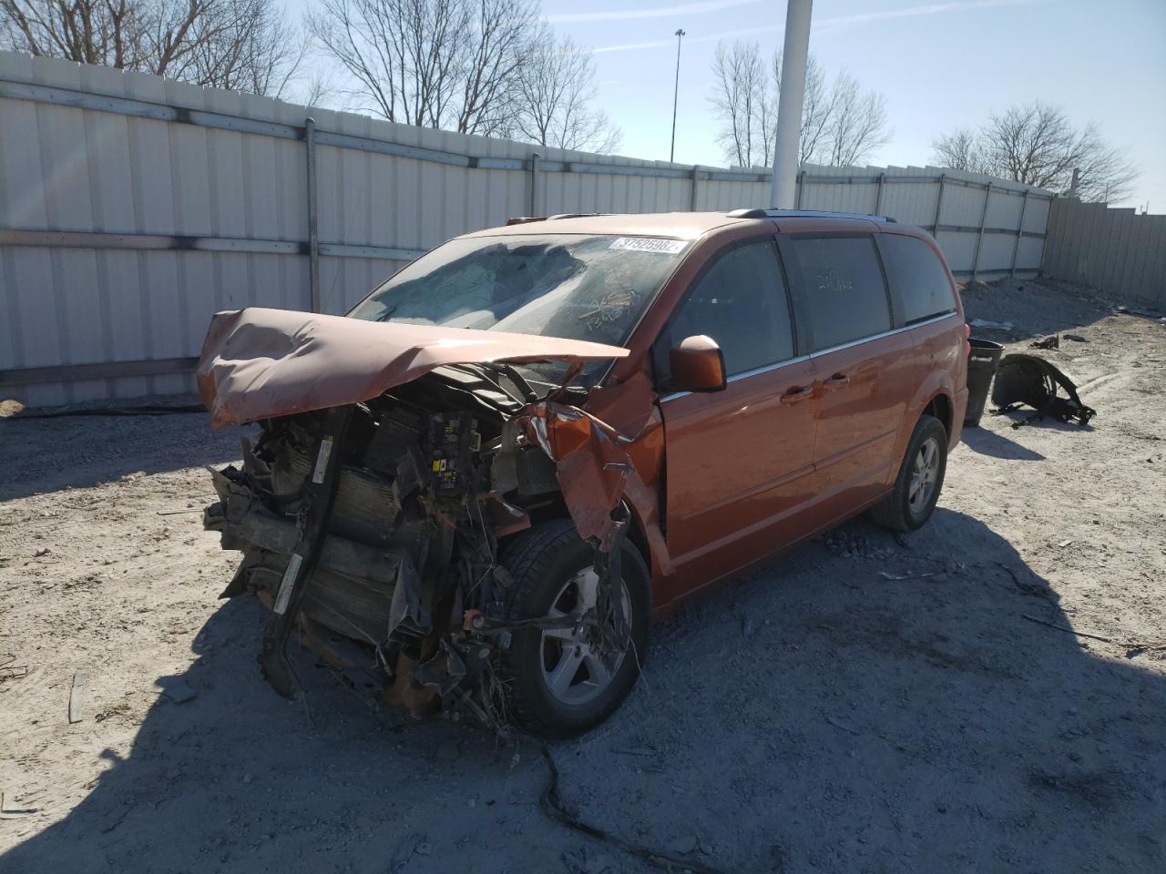Photo 2 from auction – 2011 DODGE GRAND CARA with VIN 2D4RN5DG1BR751343