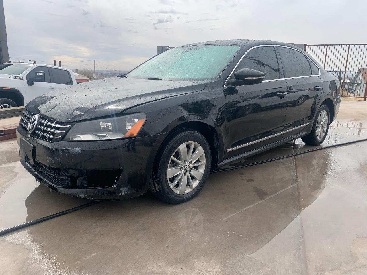 Photo 2 from auction – 2012 VOLKSWAGEN PASSAT SEL with VIN 1VWCM7A32CC064480