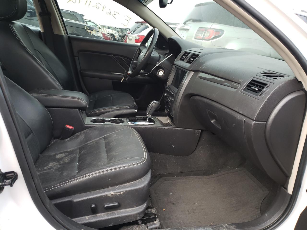 Photo 5 from auction – 2011 FORD FUSION SPO with VIN 3FAHP0DC0BR175828