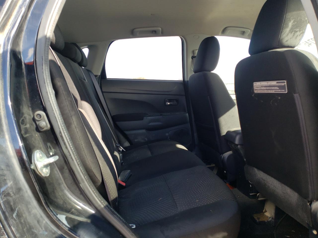 Photo 6 from auction – 2016 MITSUBISHI OUTLANDER with VIN JA4AP3AW3GZ042411