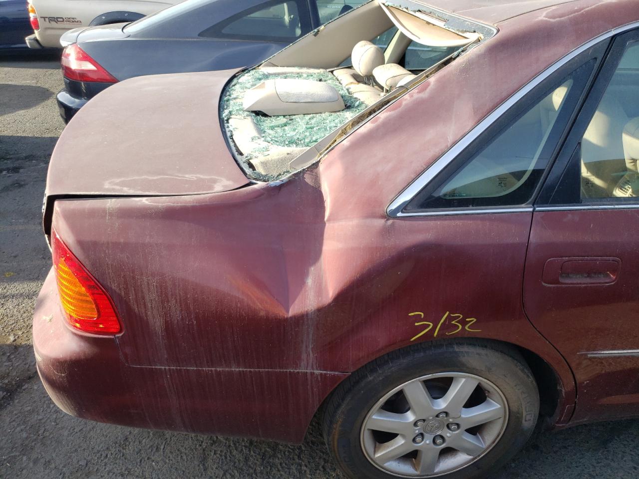 Photo 9 from auction – 2001 TOYOTA AVALON XL with VIN 4T1BF28B01U152844