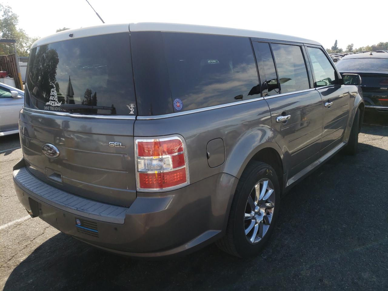 Photo 4 from auction – 2009 FORD FLEX SEL with VIN 2FMDK52C99BA18231