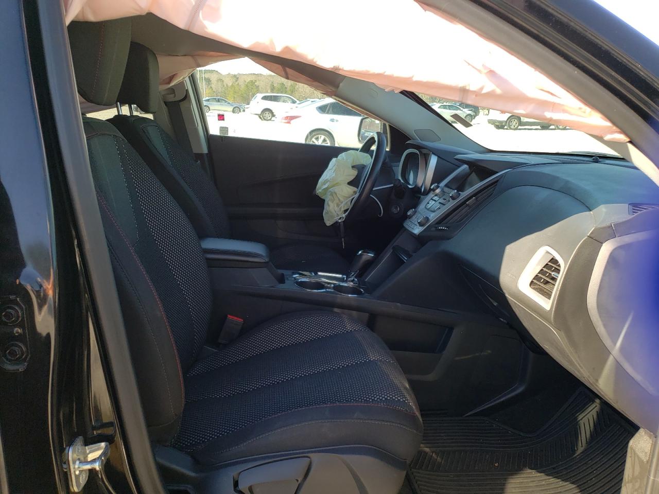 Photo 5 from auction – 2017 CHEVROLET EQUINOX LT with VIN 2GNALCEK6H6153676