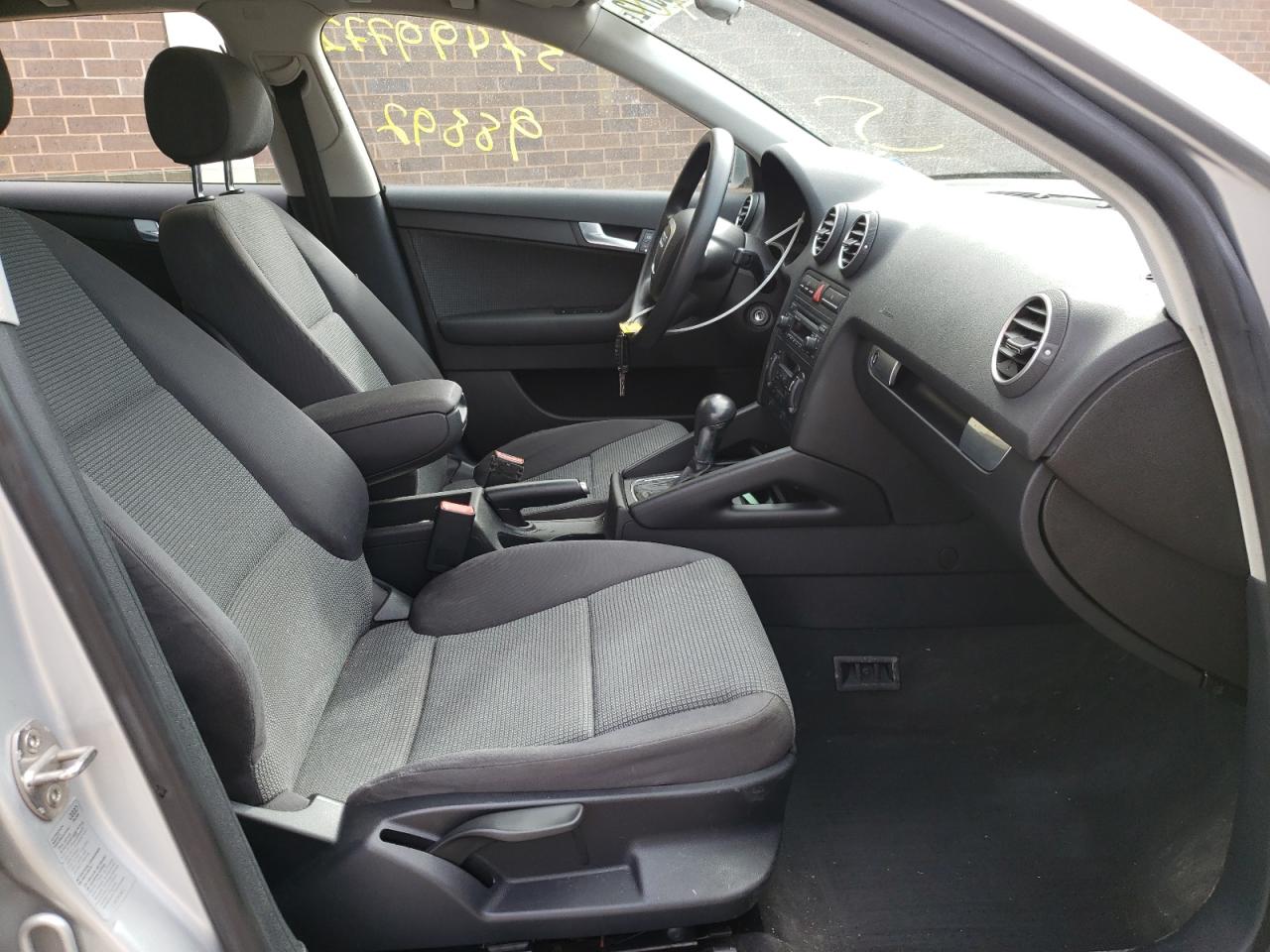 Photo 5 from auction – 2006 AUDI A3 2 with VIN WAUHF78P76A058330