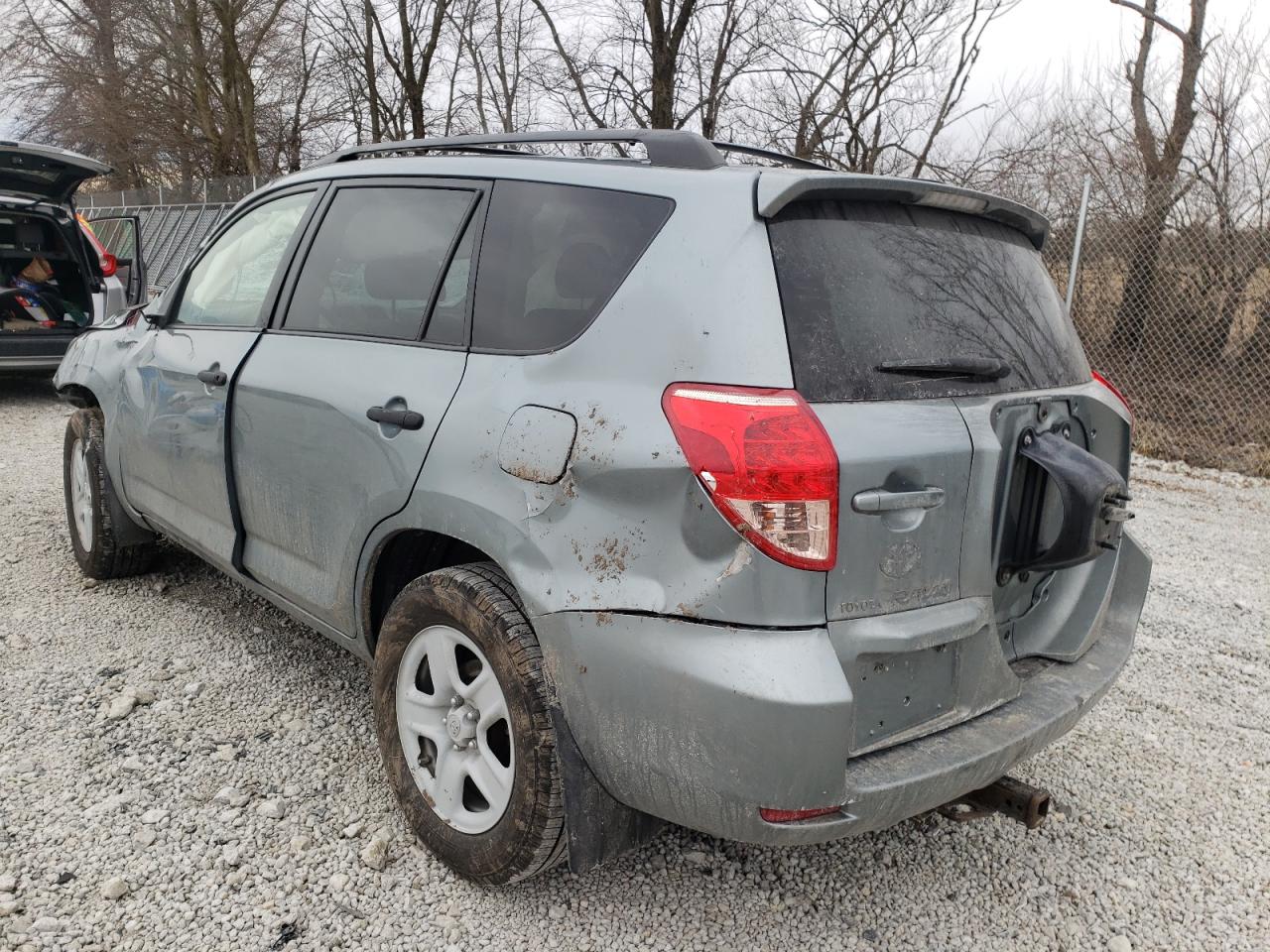 Photo 3 from auction – 2007 TOYOTA RAV4 with VIN JTMZD33V976029539