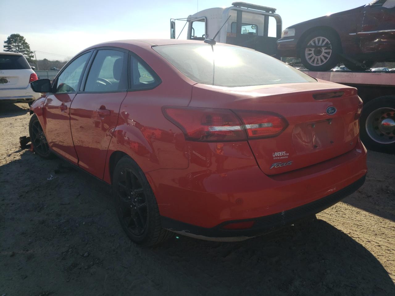 Photo 3 from auction – 2016 FORD FOCUS SE with VIN 1FADP3F27GL332846