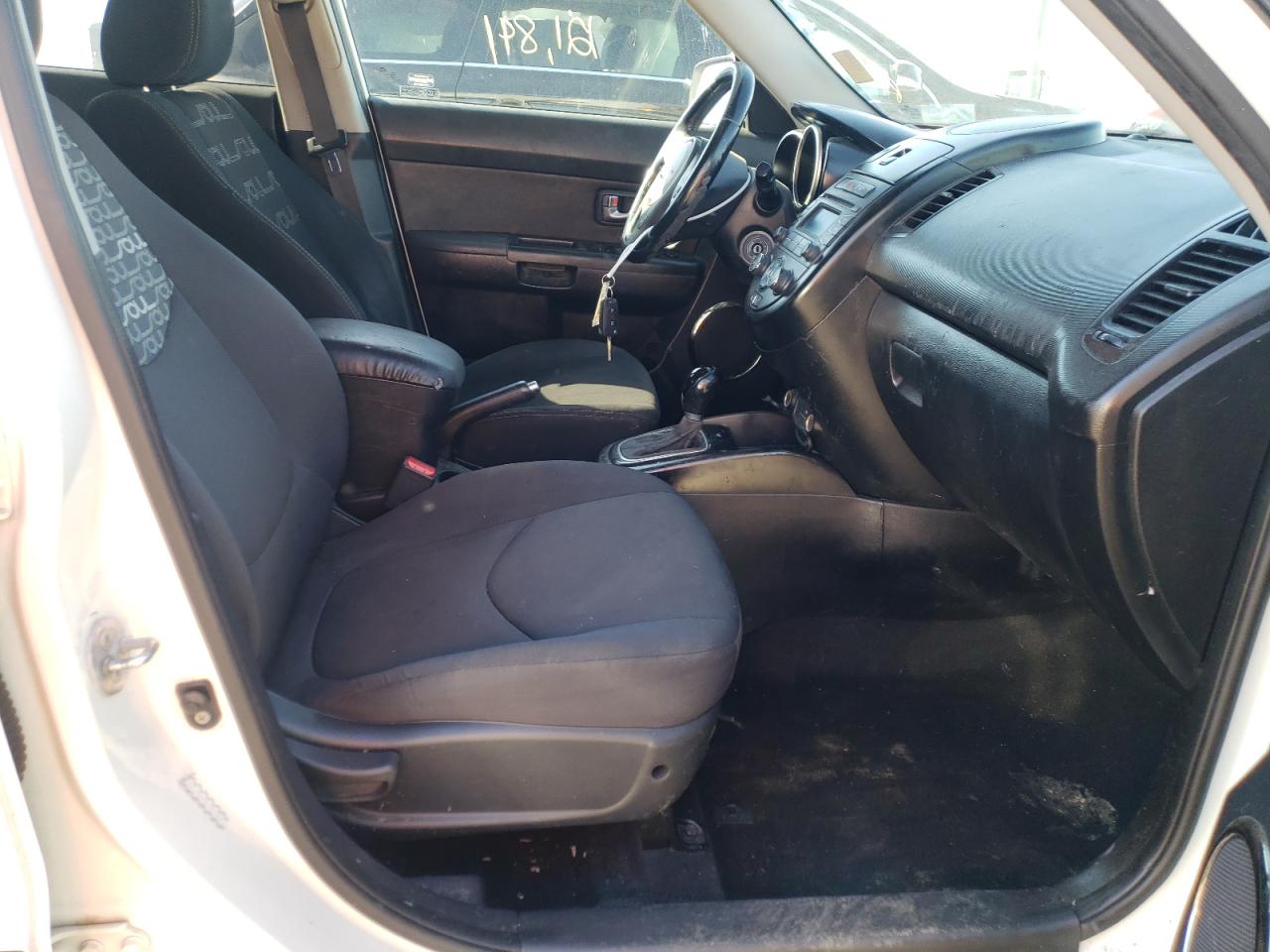 Photo 5 from auction – 2013 KIA SOUL + with VIN KNDJT2A66D7537723