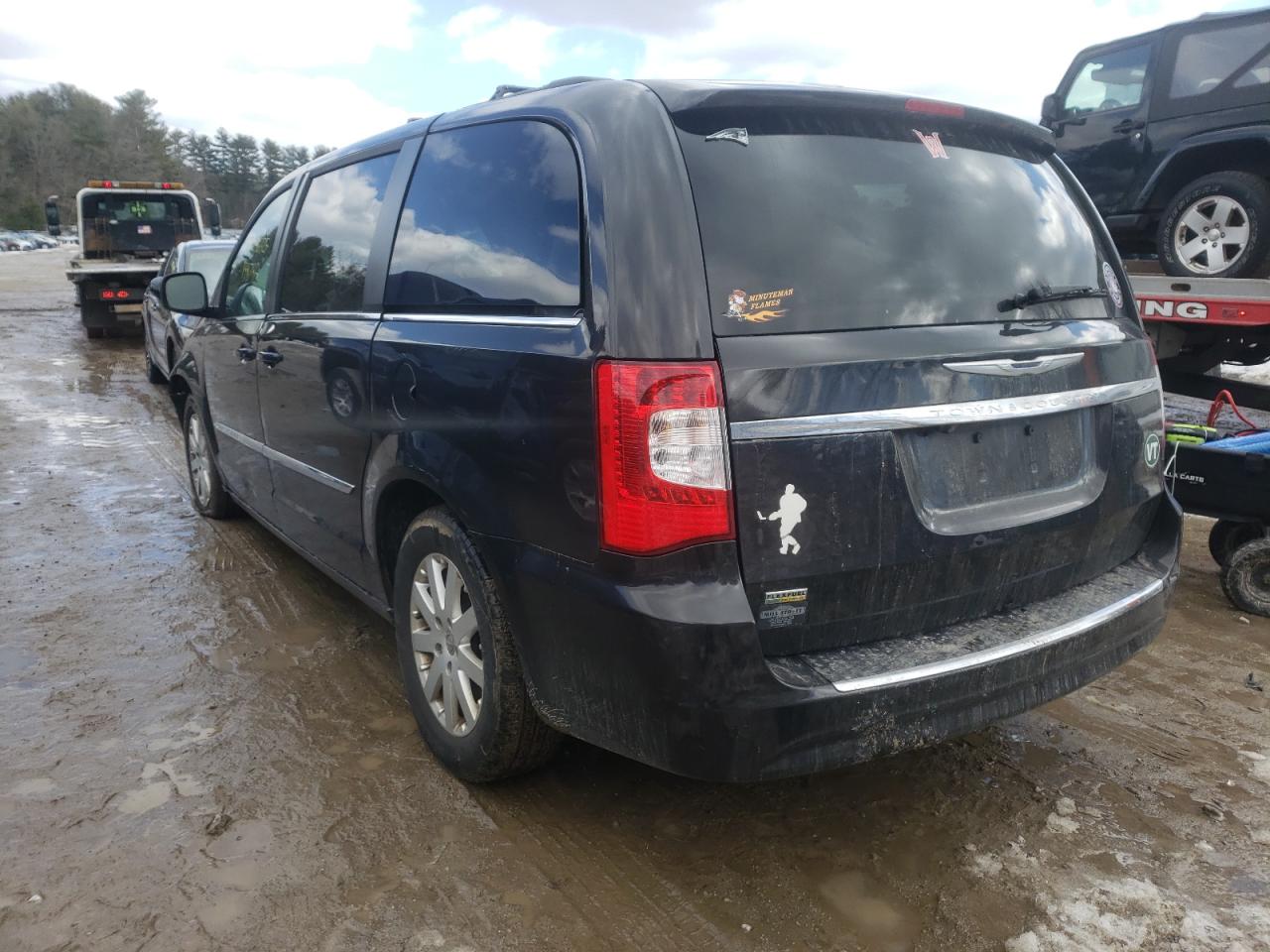 Photo 3 from auction – 2014 CHRYSLER TOWN & COU with VIN 2C4RC1BG3ER448762