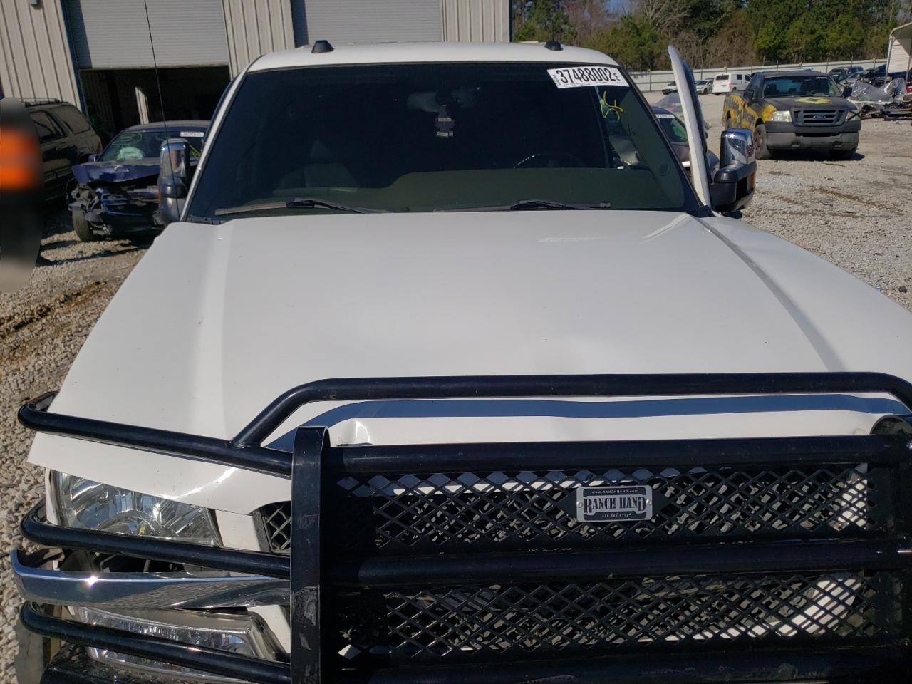 Photo 7 from auction – 2004 CHEVROLET SILVERADO with VIN 1GCHC231X4F139050