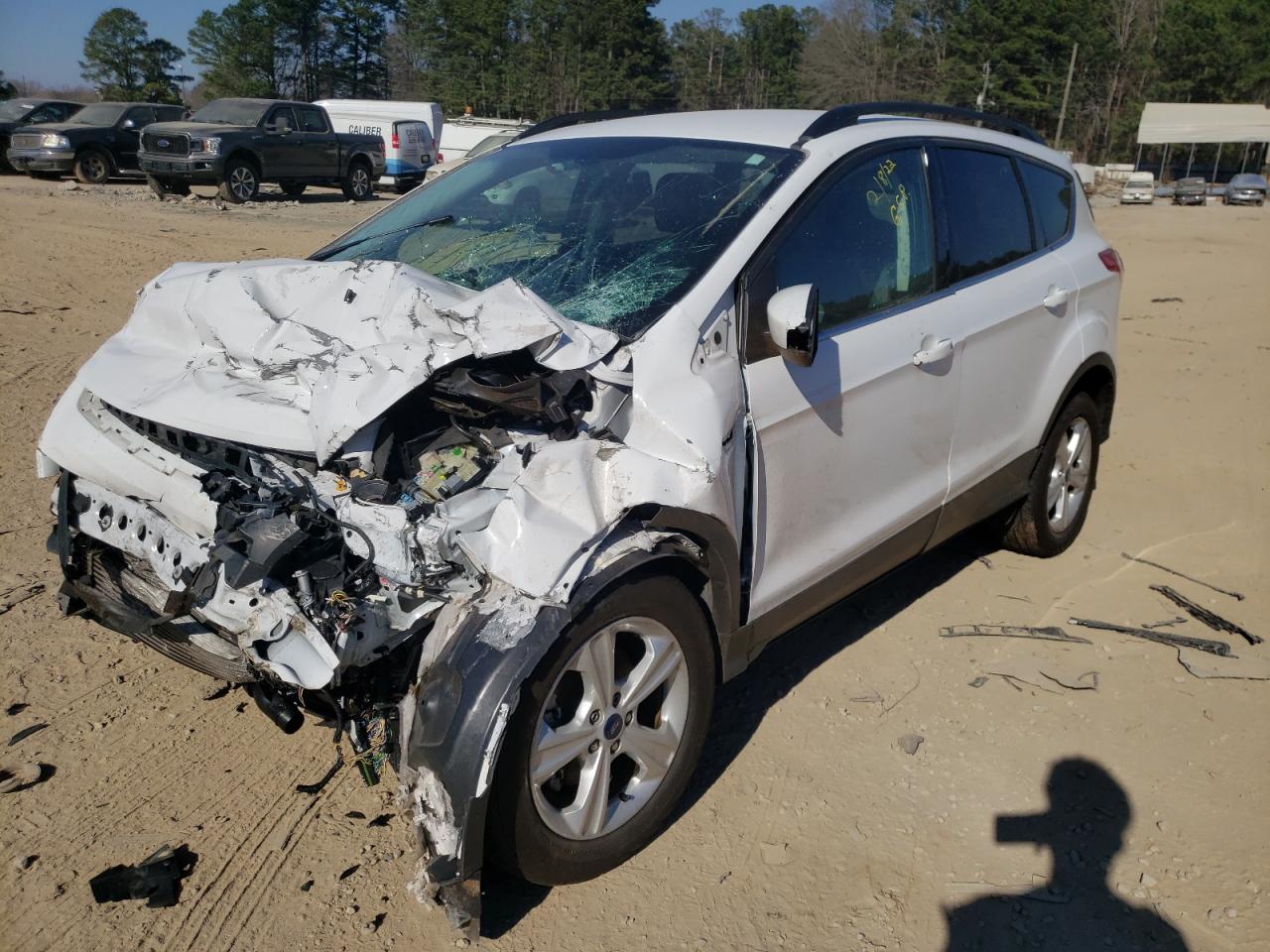 Photo 2 from auction – 2014 FORD ESCAPE SE with VIN 1FMCU0GX0EUD06146