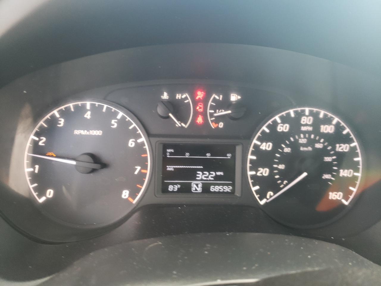 Photo 8 from auction – 2016 NISSAN SENTRA S with VIN 3N1AB7AP0GY222902