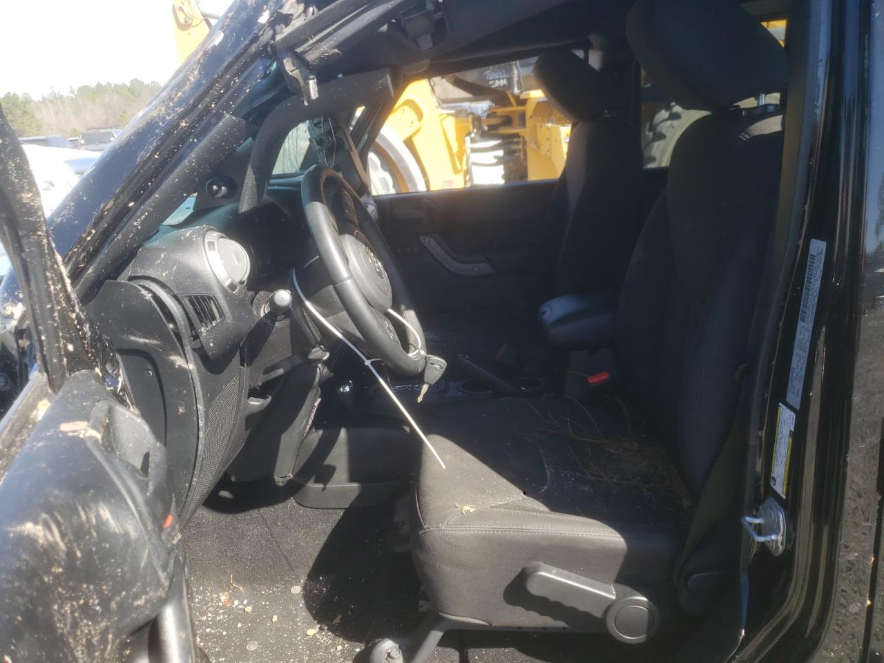 Photo 5 from auction – 2016 JEEP WRANGLER U with VIN 1C4BJWDG2GL338007