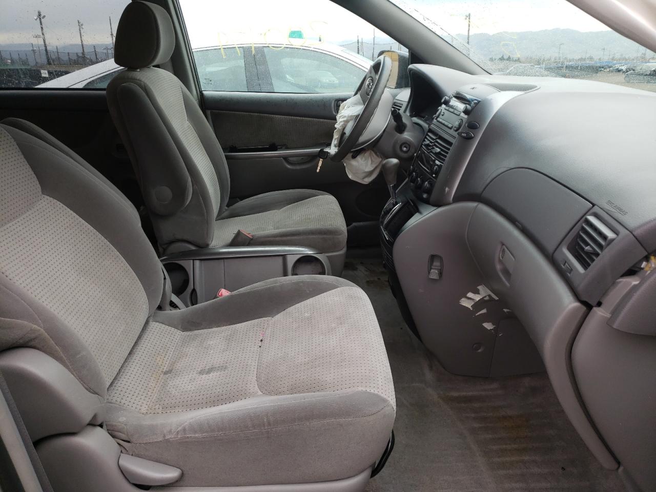 Photo 5 from auction – 2007 TOYOTA SIENNA CE with VIN 5TDZK23C67S089549