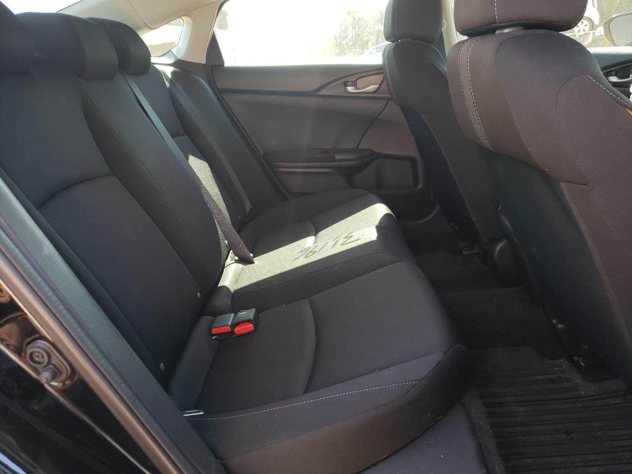 Photo 6 from auction – 2019 HONDA CIVIC LX with VIN 19XFC2F68KE034951
