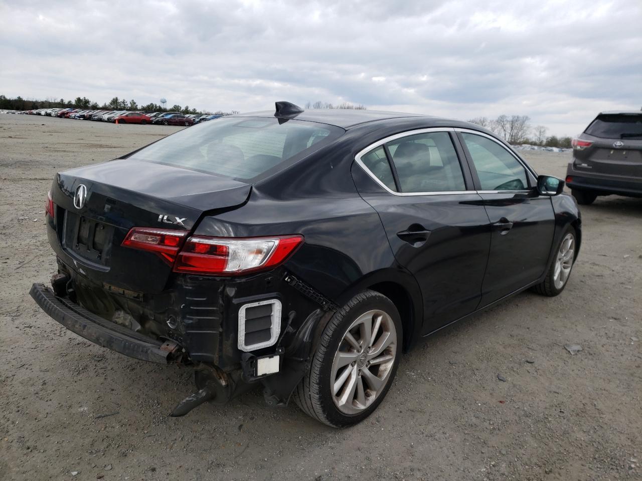 Photo 4 from auction – 2017 ACURA ILX PREMIU with VIN 19UDE2F70HA016354