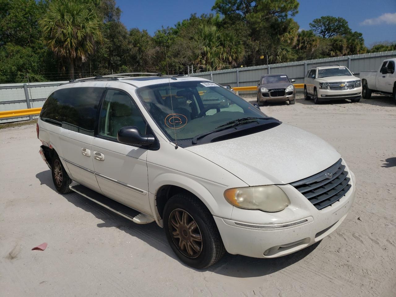 CHRYSLER TOWN & COU 2006 with VIN 2A4GP64L26R660745 - Photo from auction