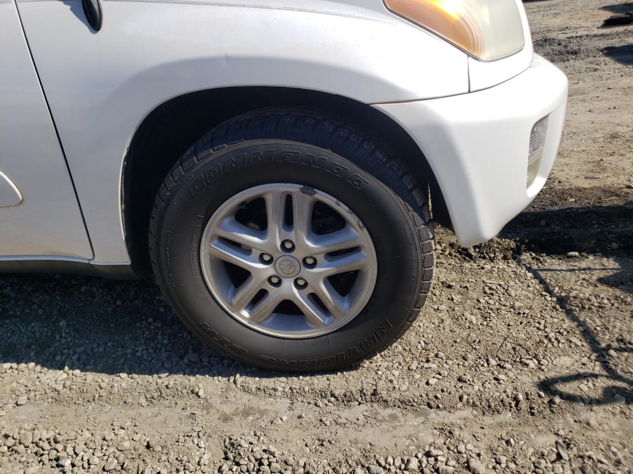 Photo 9 from auction – 2002 TOYOTA RAV4 with VIN JTEGH20V320042501