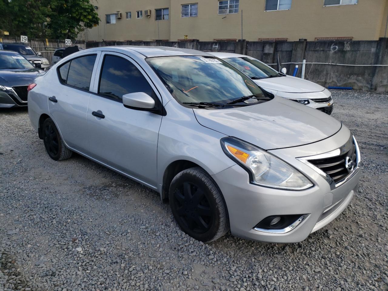 NISSAN VERSA S 2016 with VIN 3N1CN7AP9GL842256 - Photo from auction