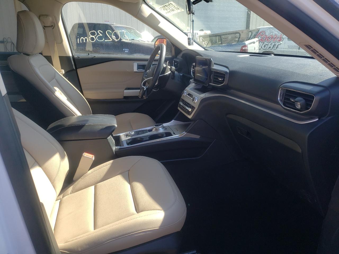 Photo 5 from auction – 2020 FORD EXPLORER X with VIN 1FMSK8DH5LGC98750