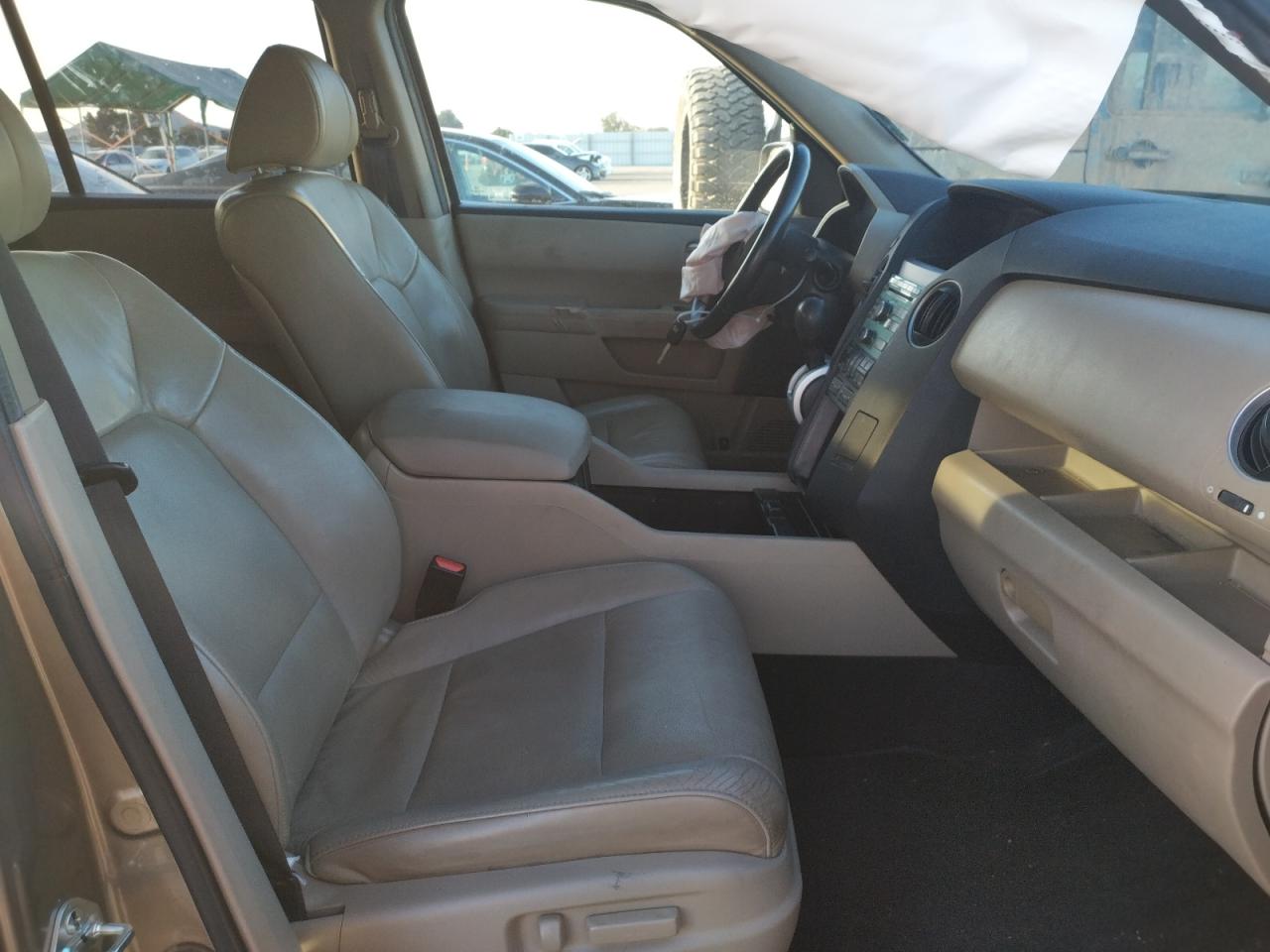 Photo 5 from auction – 2011 HONDA PILOT EXL with VIN 5FNYF3H58BB052919