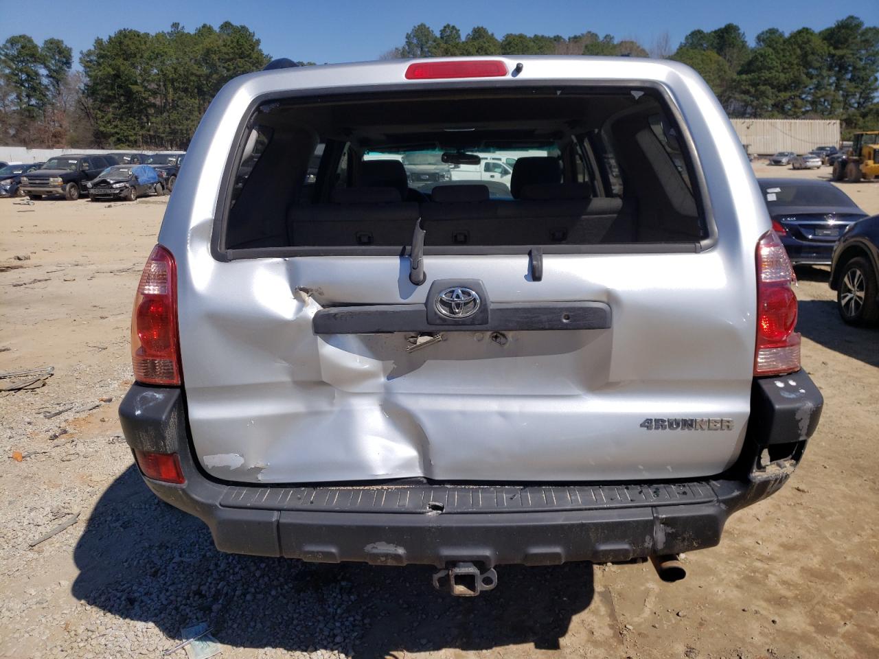 Photo 9 from auction – 2003 TOYOTA 4RUNNER SR with VIN JTEBU14R938001399