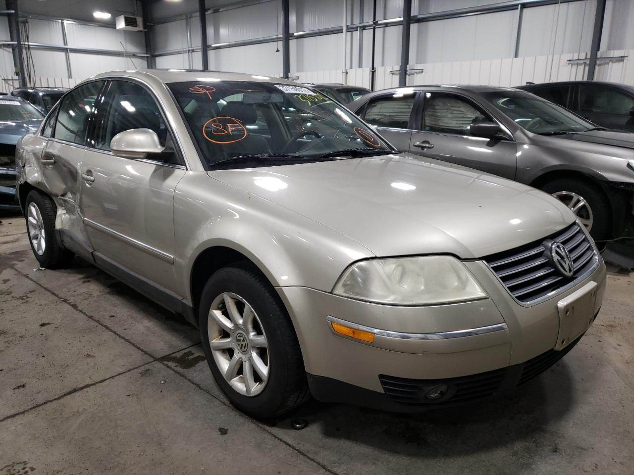 VOLKSWAGEN PASSAT 2004 with VIN WVWPD63B54P242363 - Photo from auction
