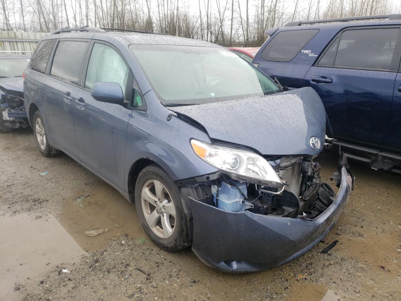 TOYOTA SIENNA LE 2014 with VIN 5TDKK3DCXES508604 - Photo from auction