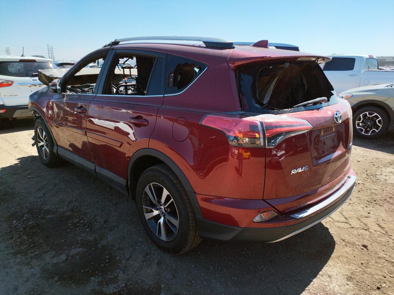 Photo 3 from auction – 2018 TOYOTA RAV4 ADVEN with VIN 2T3WFREV3JW472983