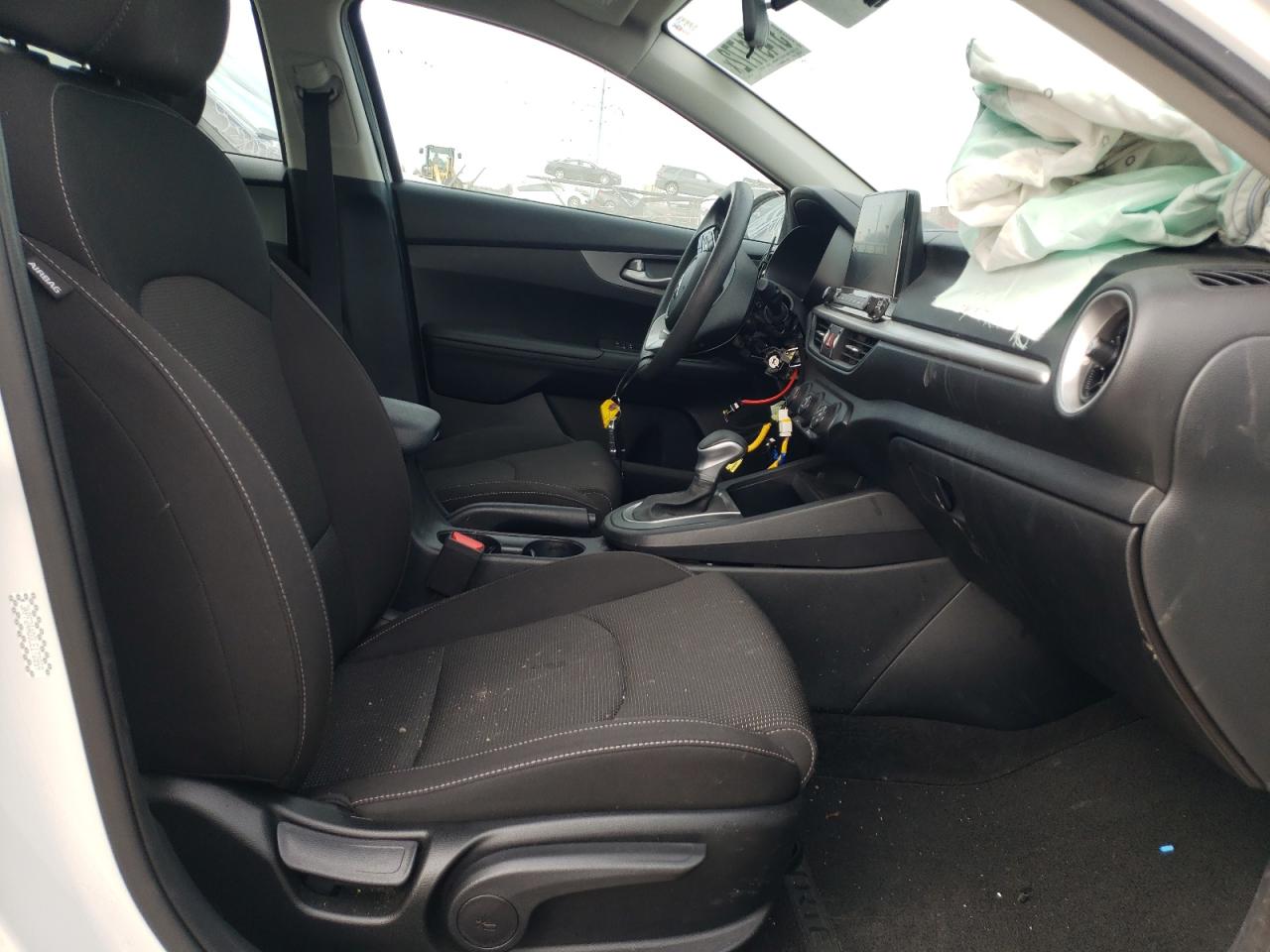 Photo 18 from auction – 2020 KIA FORTE FE with VIN 3KPF24AD0LE172859